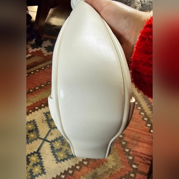 JW PEI White Gabbi Ruched Hobo Hangbag Bag NWOT - Picture 15 of 16